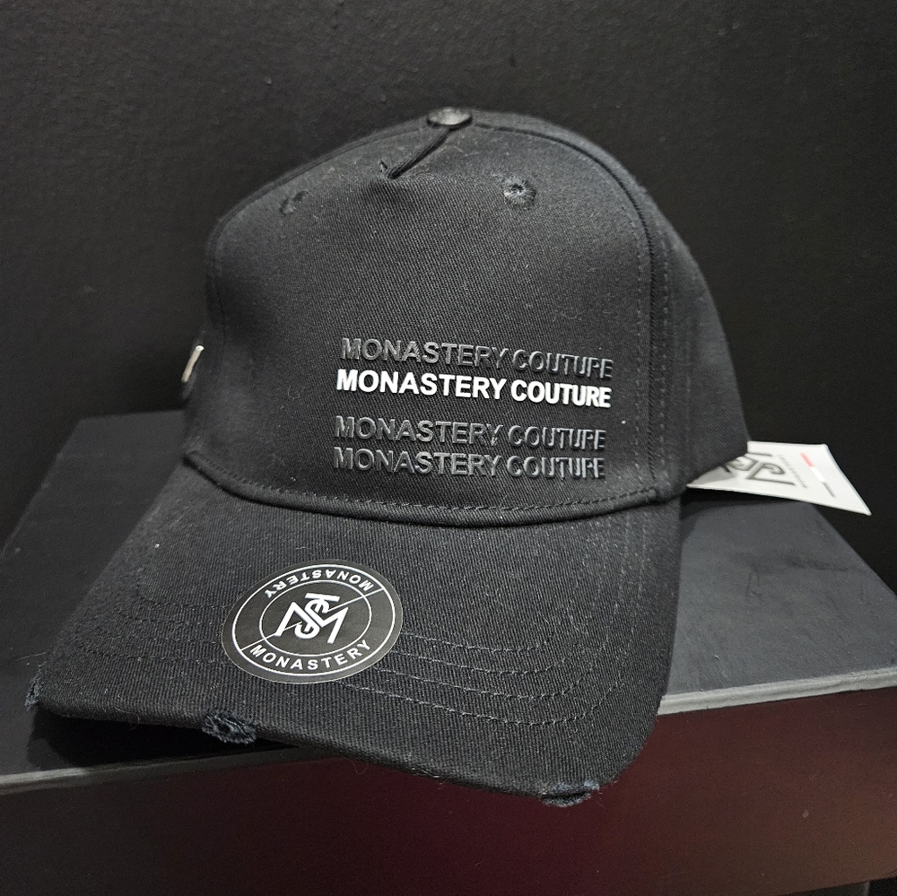 Monas Couture Black HAT